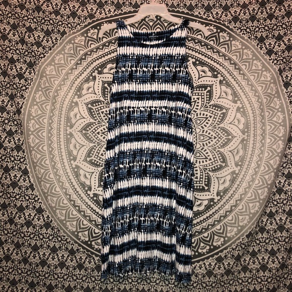 💙ATHLETA💙Adorable and Super Soft Tie Dye Dress! - Picture 4 of 4